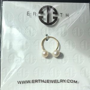 BRAND NEW ERTH RING